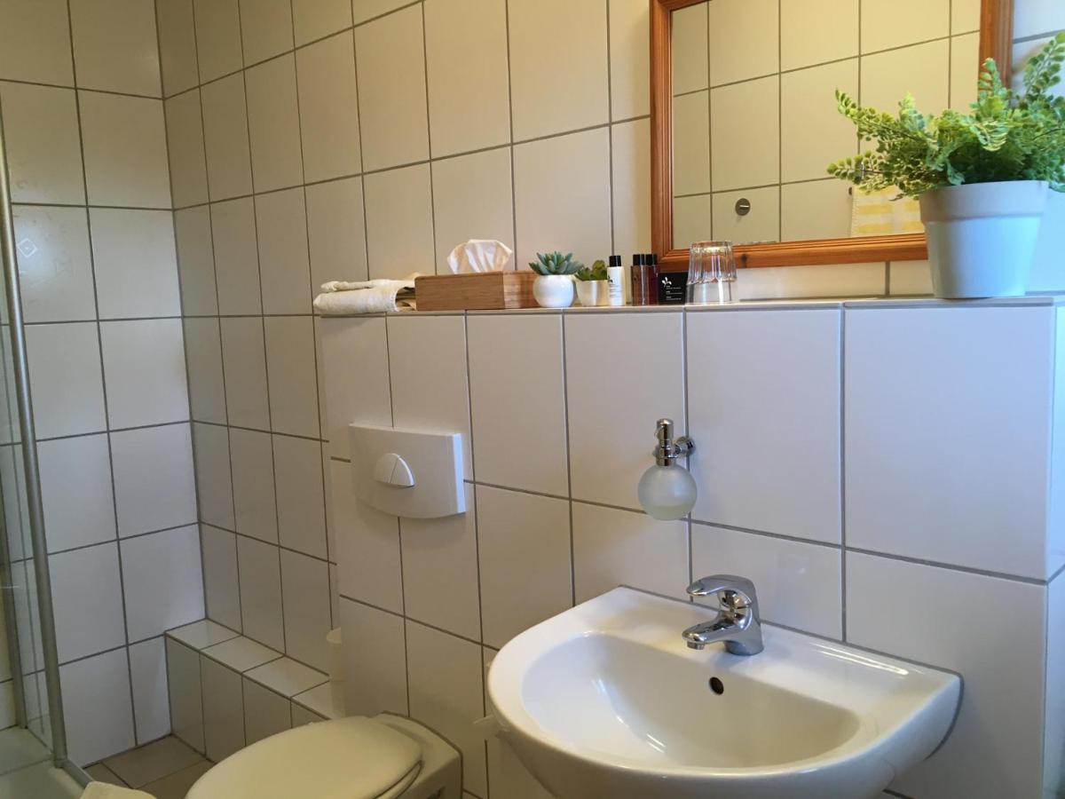 Landhaus-Apartments Wattenheim Extérieur photo